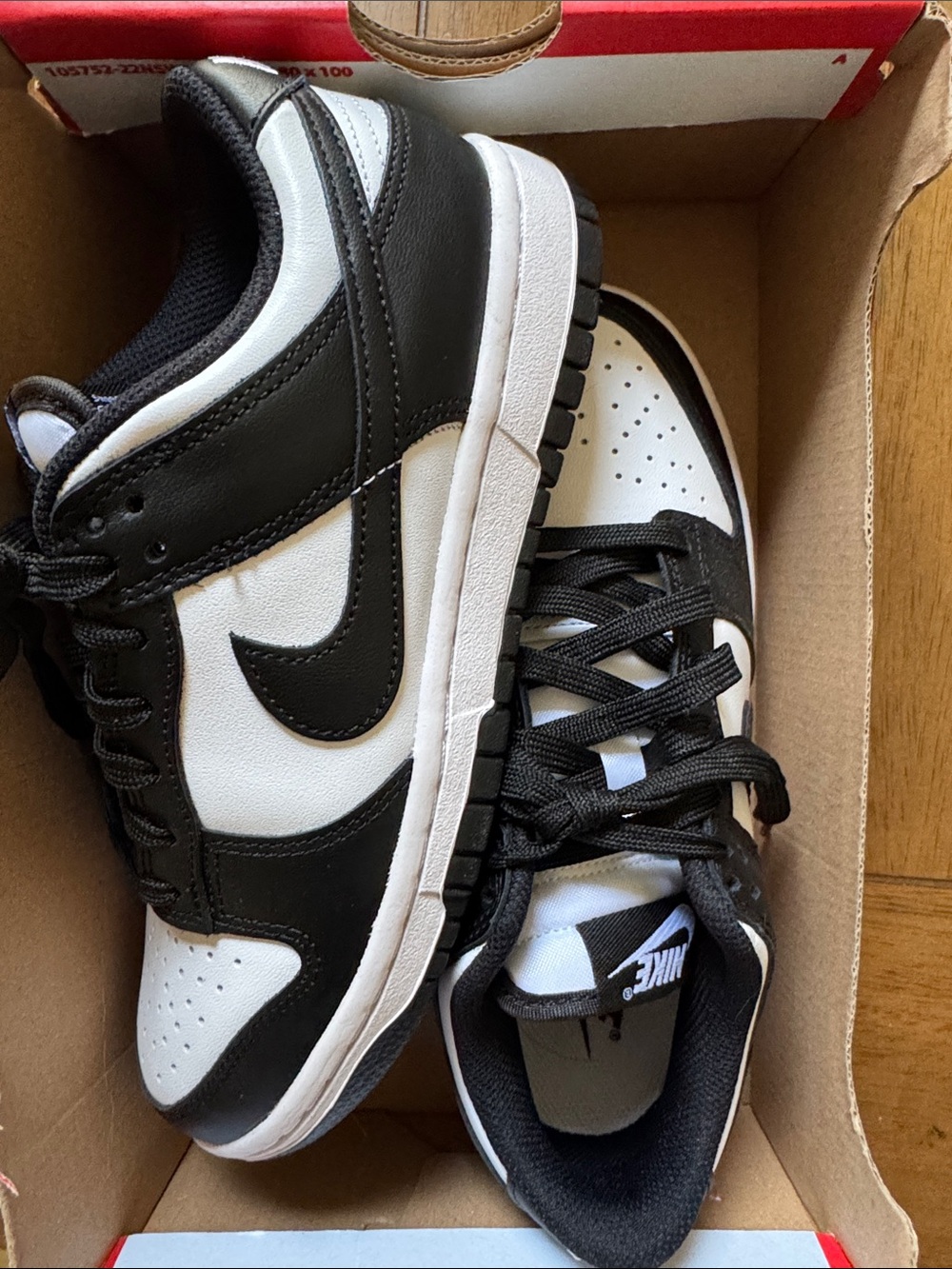 Nike Black and White Dunk-Style Low Top Sneakers